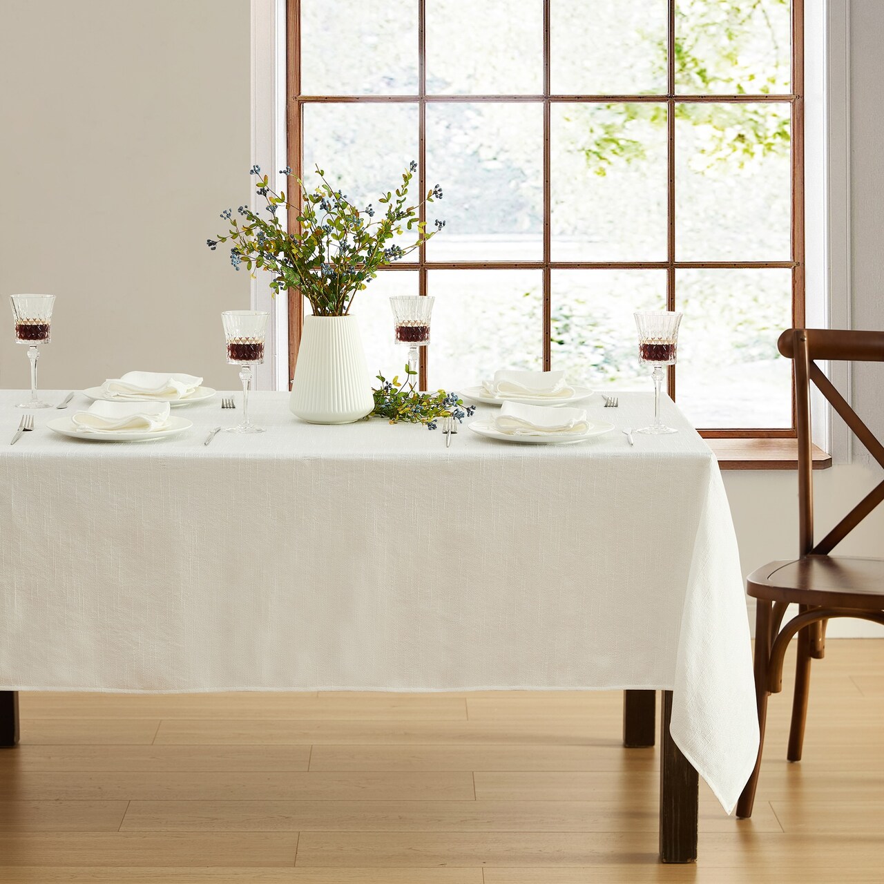 Villeroy & Boch Bristow Solid Texture Tablecloth, White - 60"W x 144"L